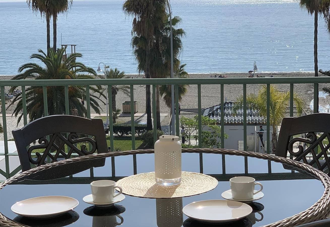 Foto 4 von 19: Schönes Apartment am Strand mit Meerblick, WLAN, Klimaanlage, Balkon & Terrasse