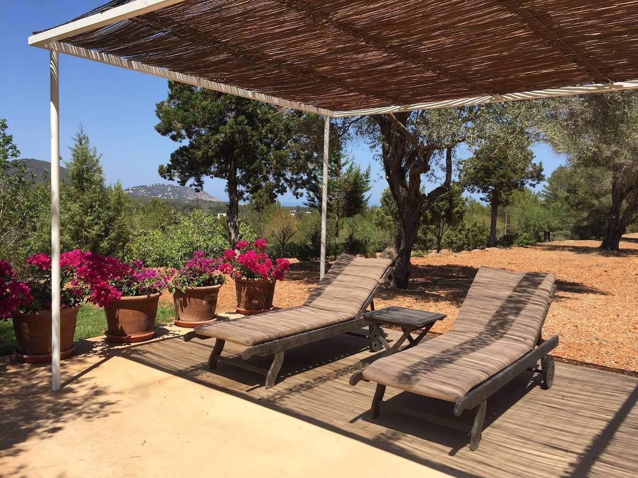 Foto 3 von 37: Villa für 8 Personen mit Balkon