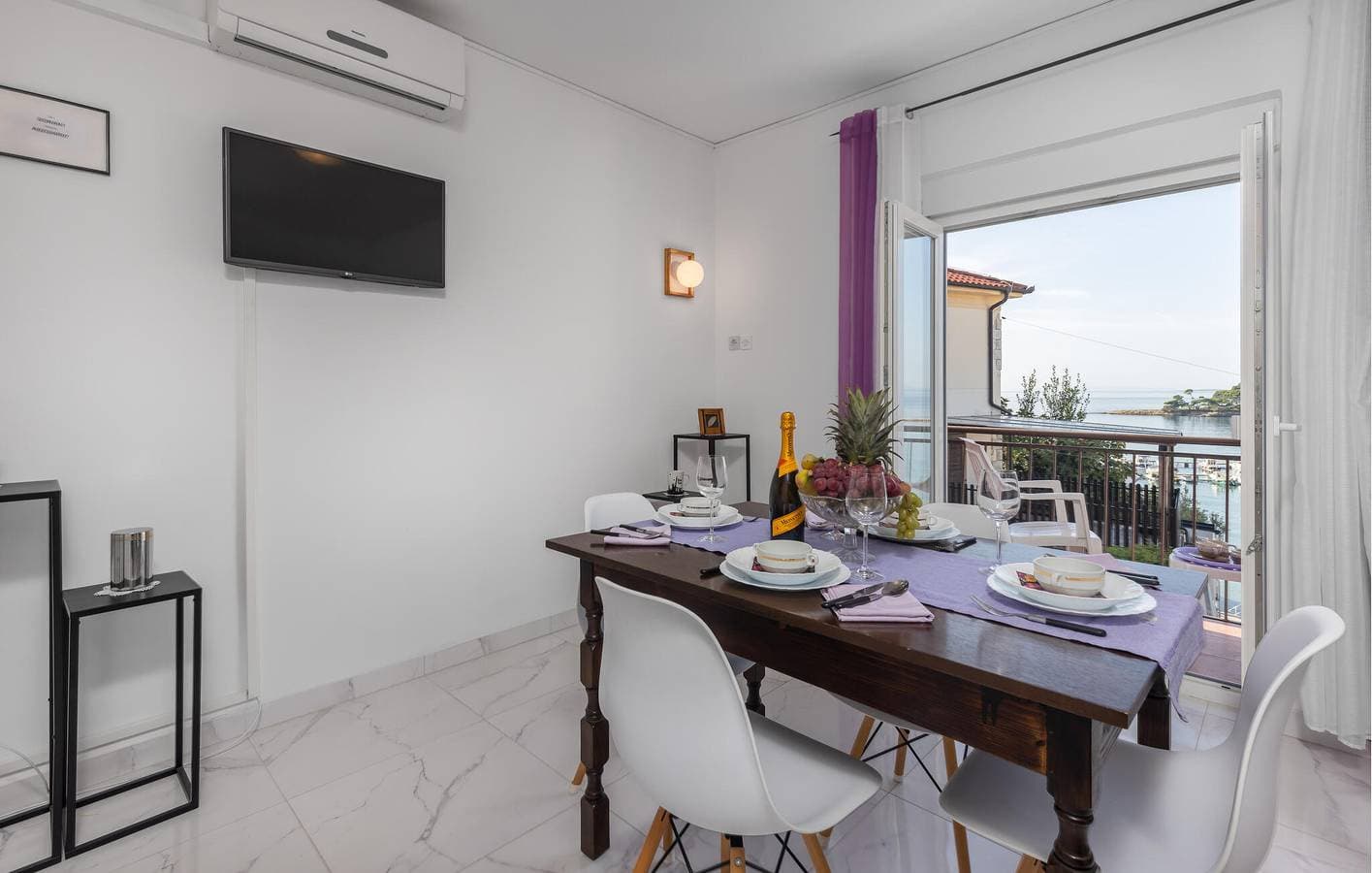 Foto 3 von 25: Gemütliche 70 m² große Wohnung mit Terrasse und WLAN, 1 km vom Strand entfernt