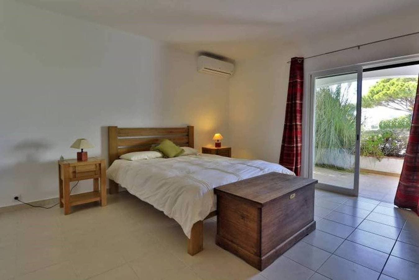 Foto 3 von 24: Charming Vale Do Lobo Villa | Casa Vale Do Lobo 832A | 3 Bedrooms  | Short Walk To Praca