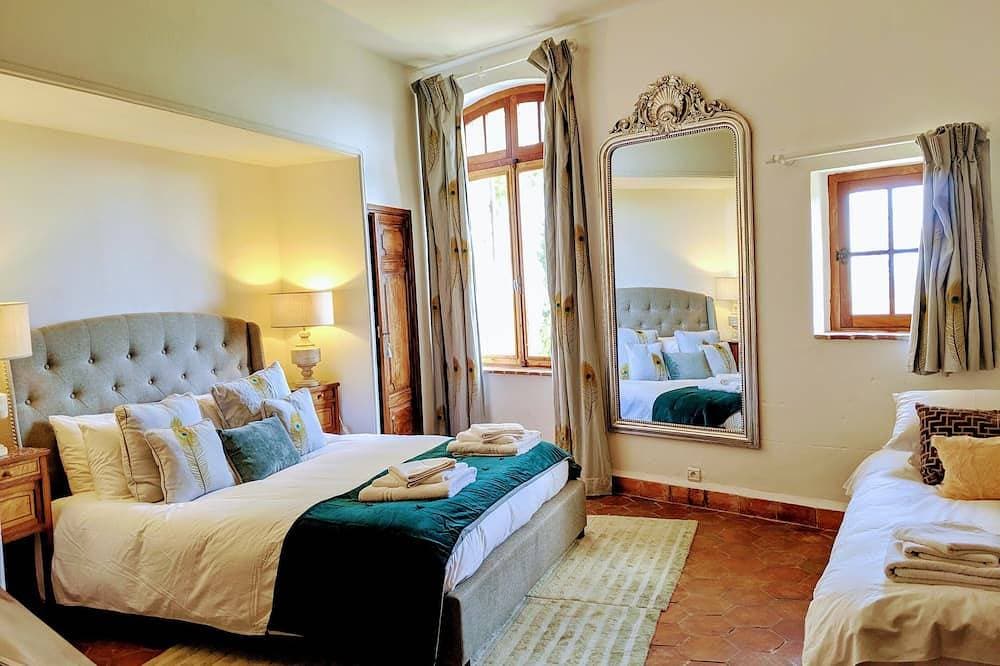 Foto 6 von 30: Neu 2019: Unglaubliche Privatvilla. Panoramaaussichten. Pool & Olivenhain
