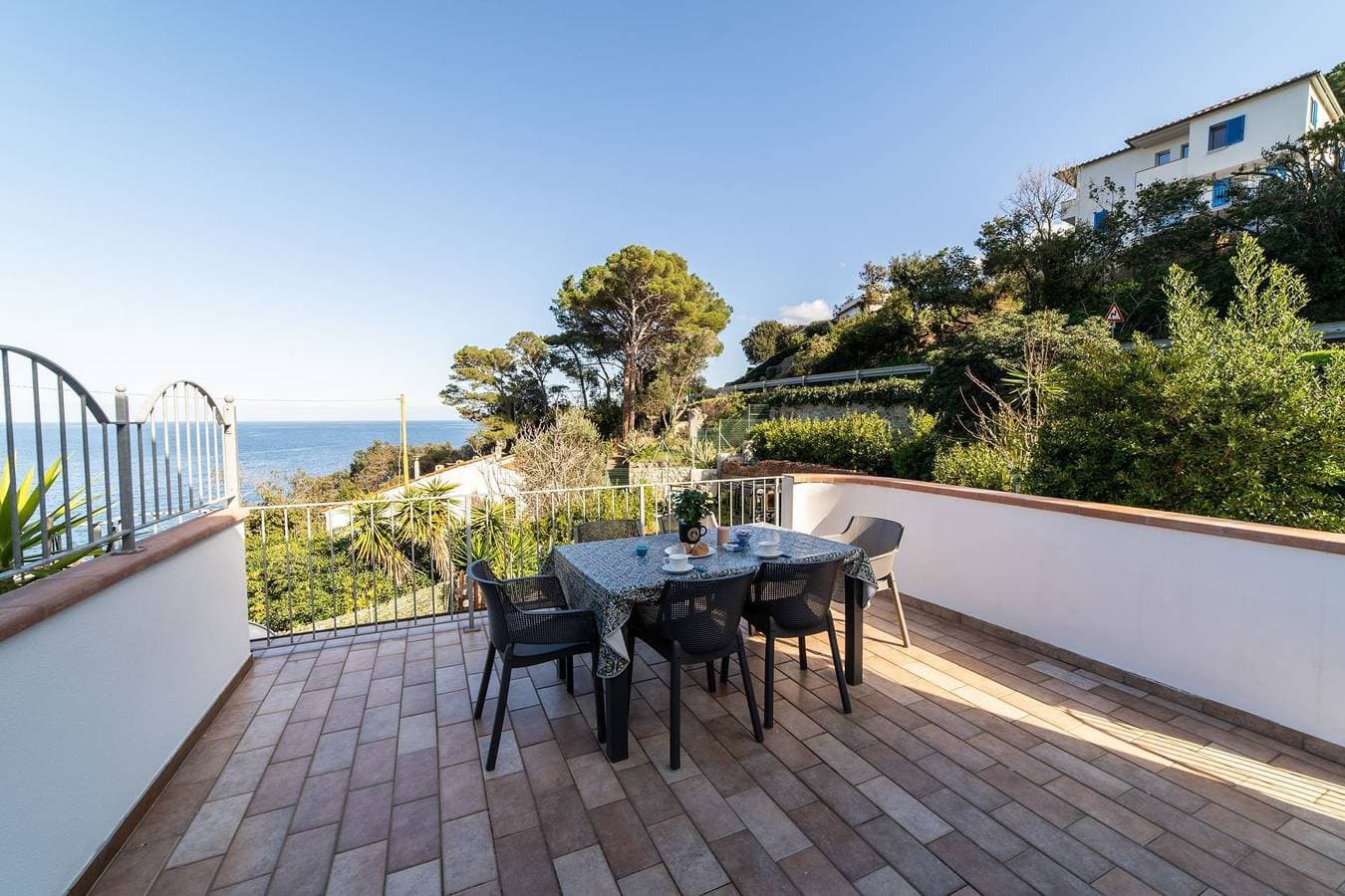 Foto 4 von 25: Ferienwohnung für 5 Personen mit Terrasse