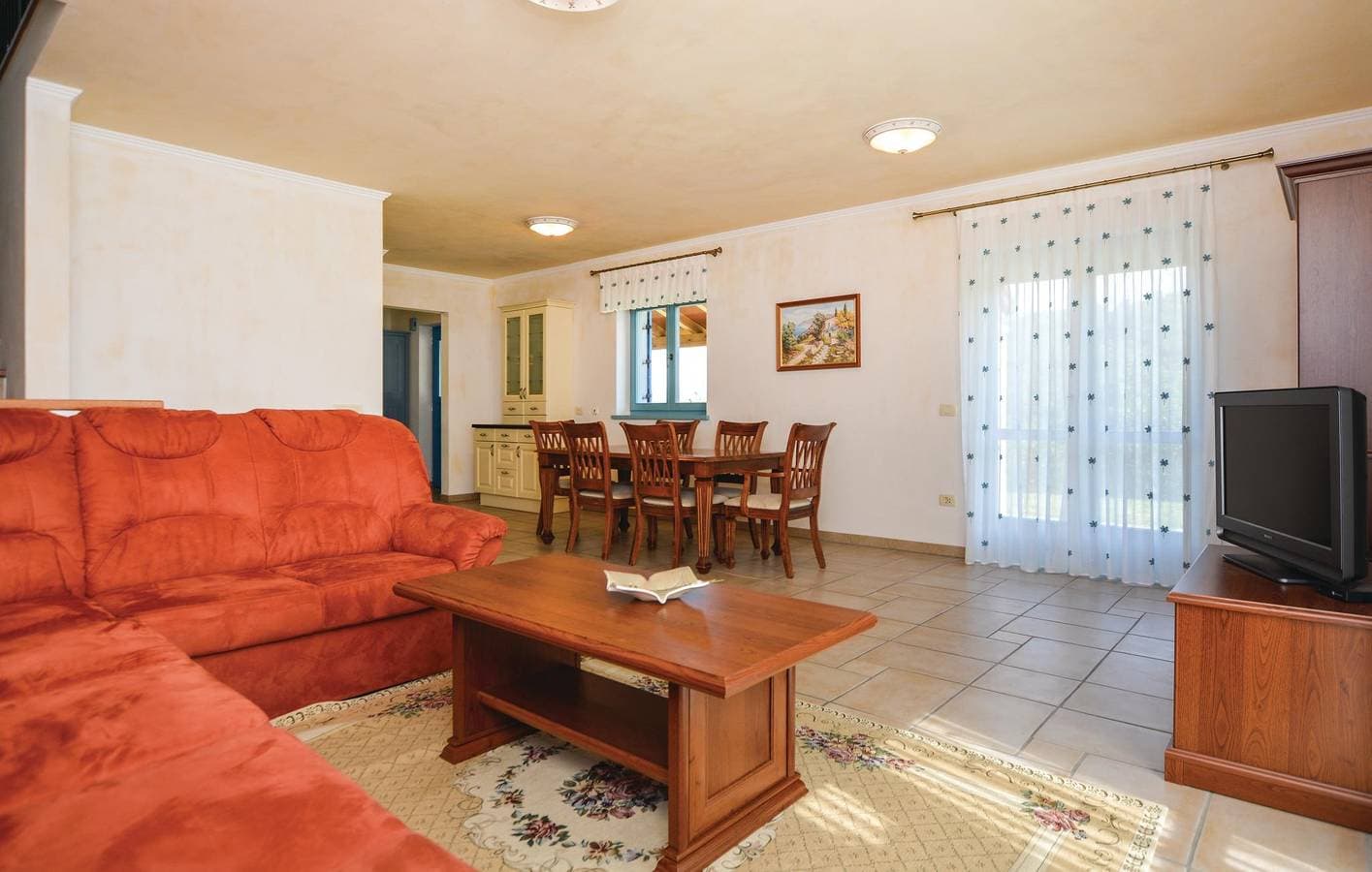 Foto 8 von 32: Ferienhaus für 6 Personen mit Terrasse