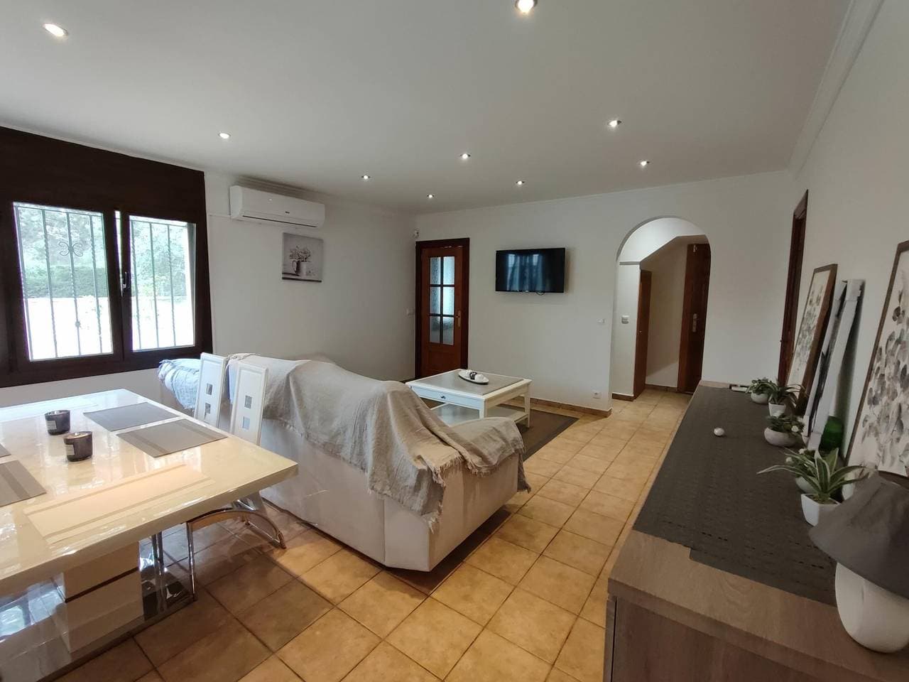 Foto 4 von 32: Villa für 7 Personen mit Terrasse
