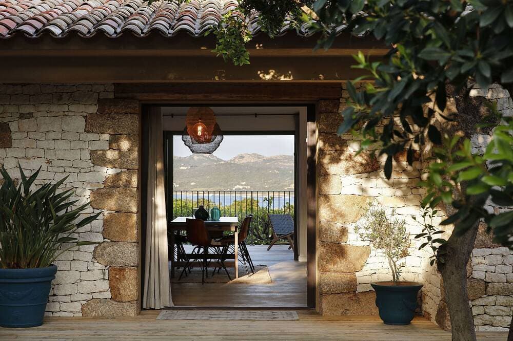 Villa Bonifacio, between sea and scrubland, Beach 5min walk - Heated swimming pool 1