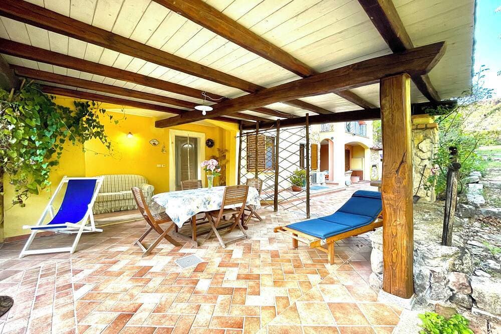 Foto 13 von 13: \" Villa Teresa con patio \"