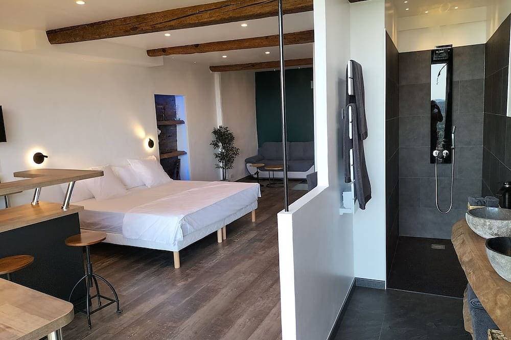 Foto 4 von 17: L'essens Fayence... Suite Avec vue Imprenable