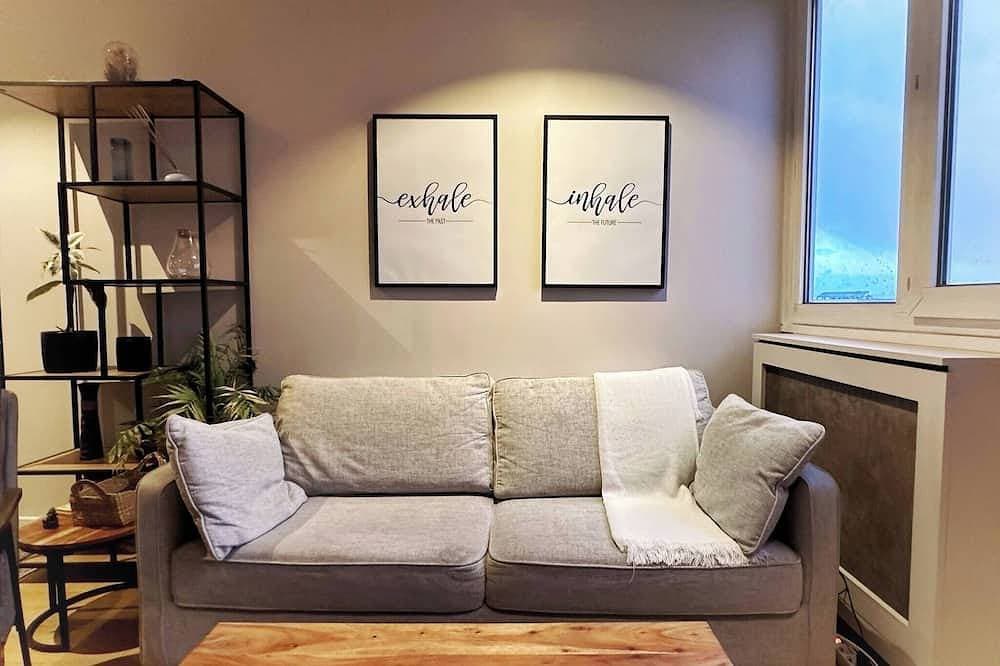 Moderne 2P-Wohnung Le Lolive in Pantin 1