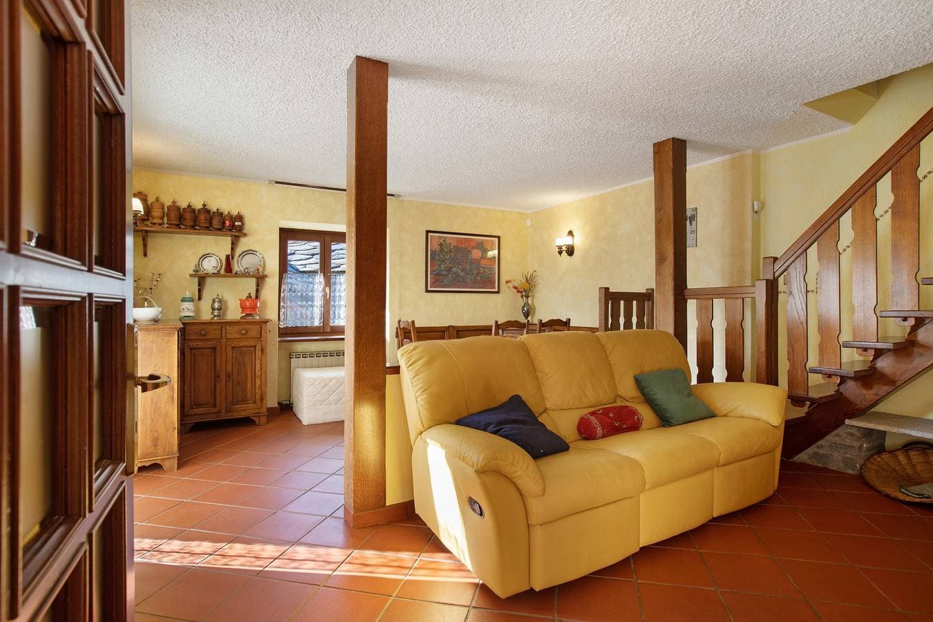 Foto 6 von 32: Ferienwohnung 'Casa Mauro Con Vista Su Aosta' mit Bergblick, privater Terrasse