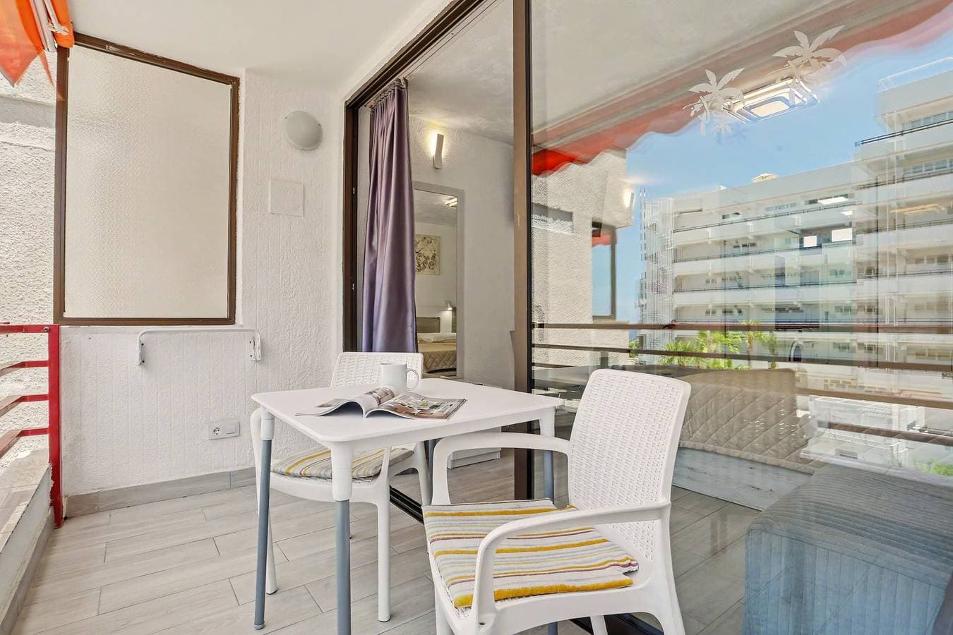 Foto 3 von 27: Ferienstudio 'Luxury Costa Adeje' mit Gemeinschaftspool, Balkon und WLAN