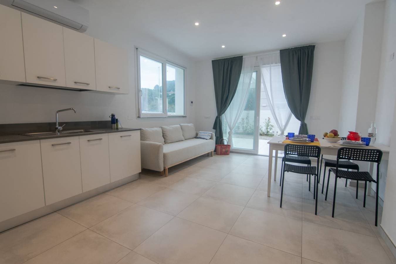 Foto 13 von 23: Ferienwohnung für 5 Personen mit Garten