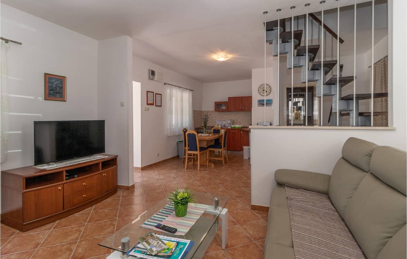 Foto 8 von 22: Gemütliche 1-Zimmer-Wohnung mit Terrasse, in der Nähe der Küste und des Stadtzentrums