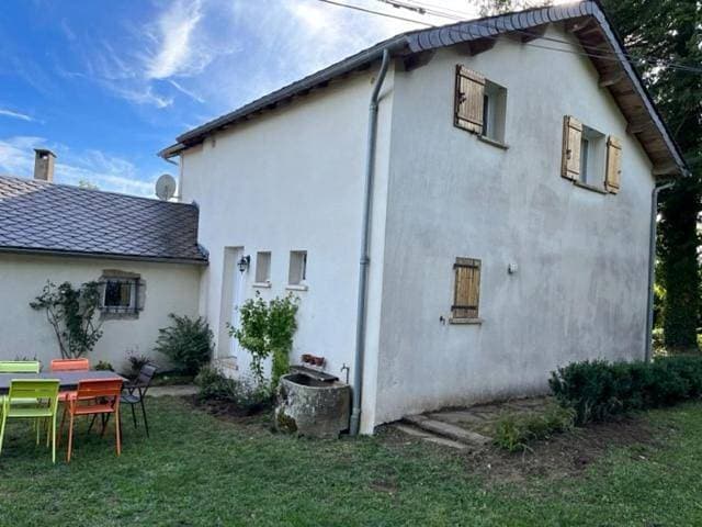 Maison familiale en pleine campagne proche Brassac 1