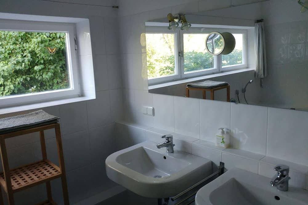 Foto 3 von 11: Ferienwohnung für 3 in Hanglage mit Traumblick auf den See