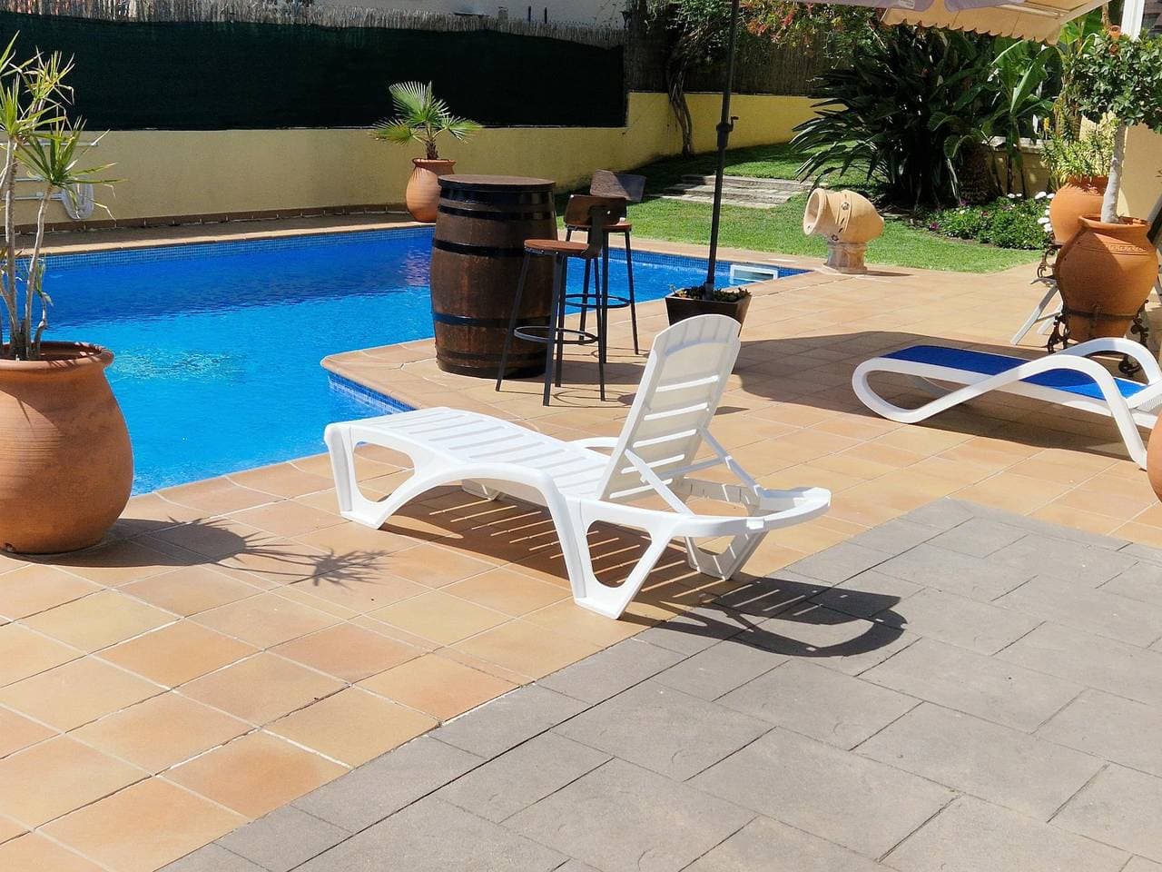 Foto 9 von 42: Ferienwohnung für 8 Personen mit Pool