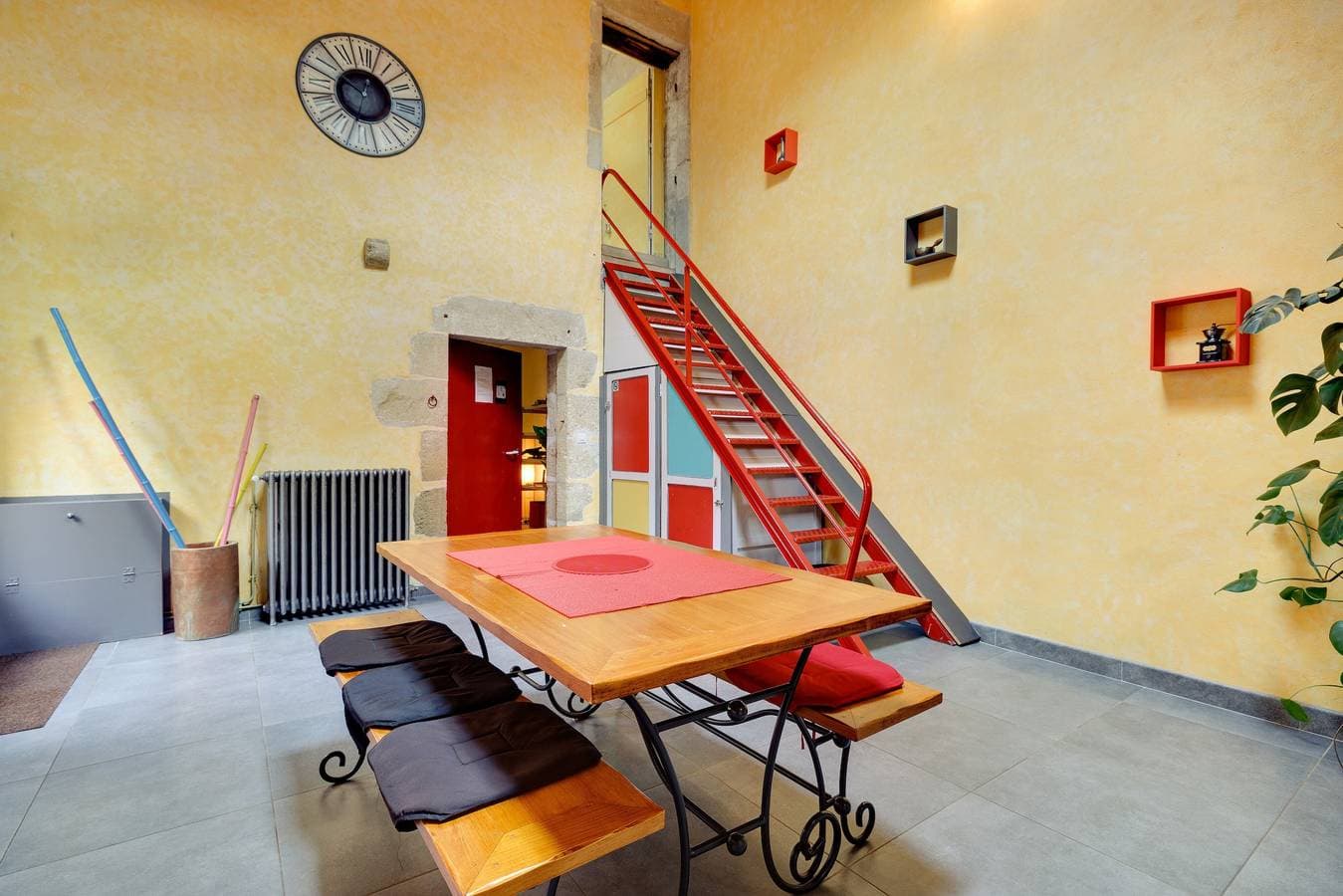 Foto 11 von 26: Le Fil Rouge – Ein gemütliches Ferienhaus zwischen Stein und Design auf dem Land