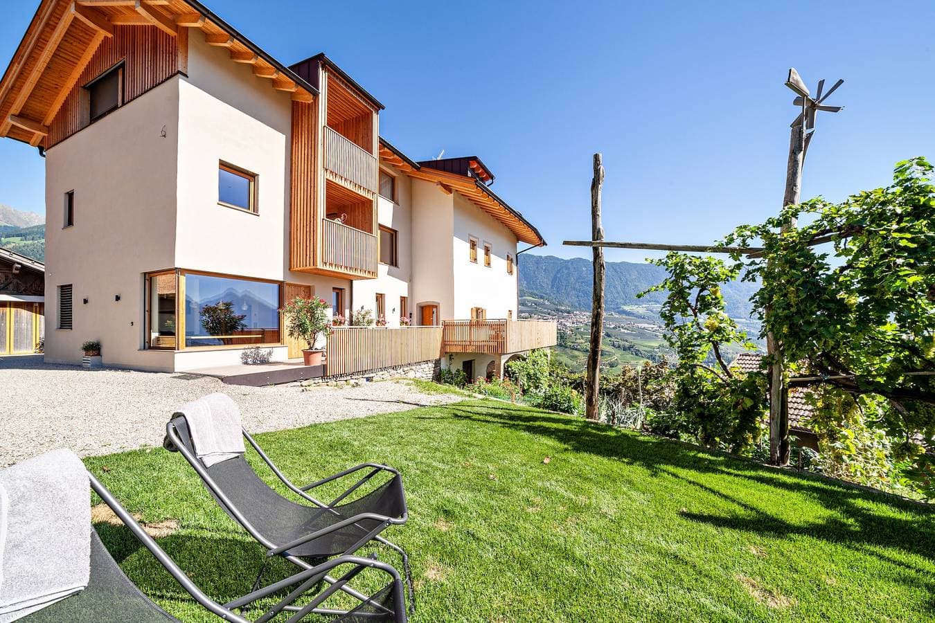 Foto 3 von 22: Ferienwohnung 'Hütterhof Langes' mit Bergblick, privater Terrasse und WLAN