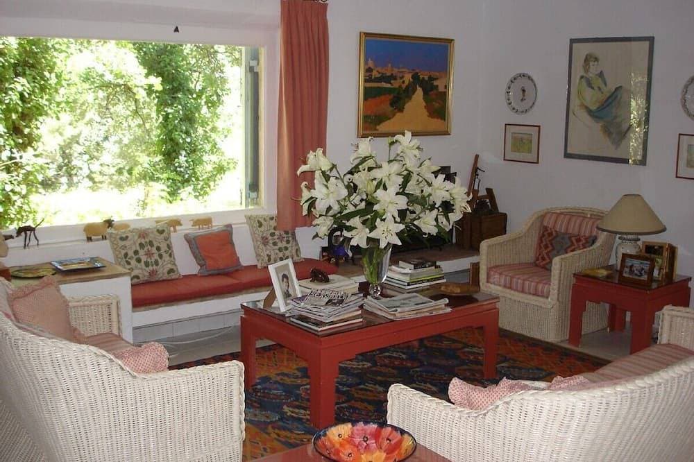 Foto 7 von 23: Landhaus in Weingärten nahe St Tropez. Verfügbarkeit im schönen Juni 2009!
