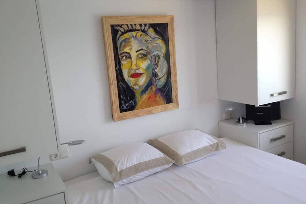 Foto 3 von 30: Beach Front Apartment ‘Oden 11’ in Altea (max. 2 persons)