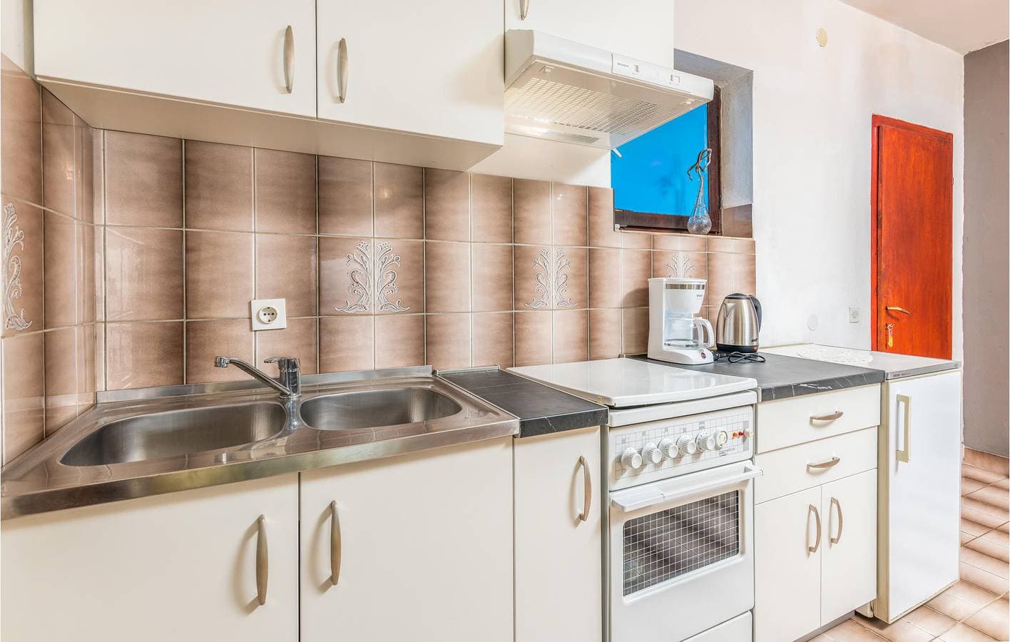 Foto 11 von 24: Gemütliche Ferienwohnung mit Terrasse, 700 m vom Strand entfernt und mit moderner Ausstattung