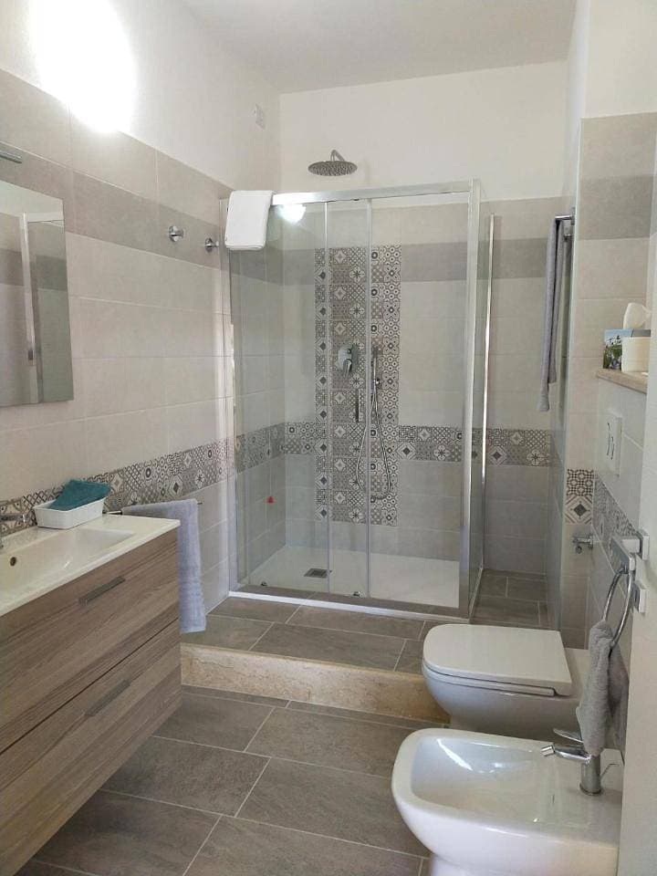 Foto 7 von 11: Double Room with Private External Bathroom