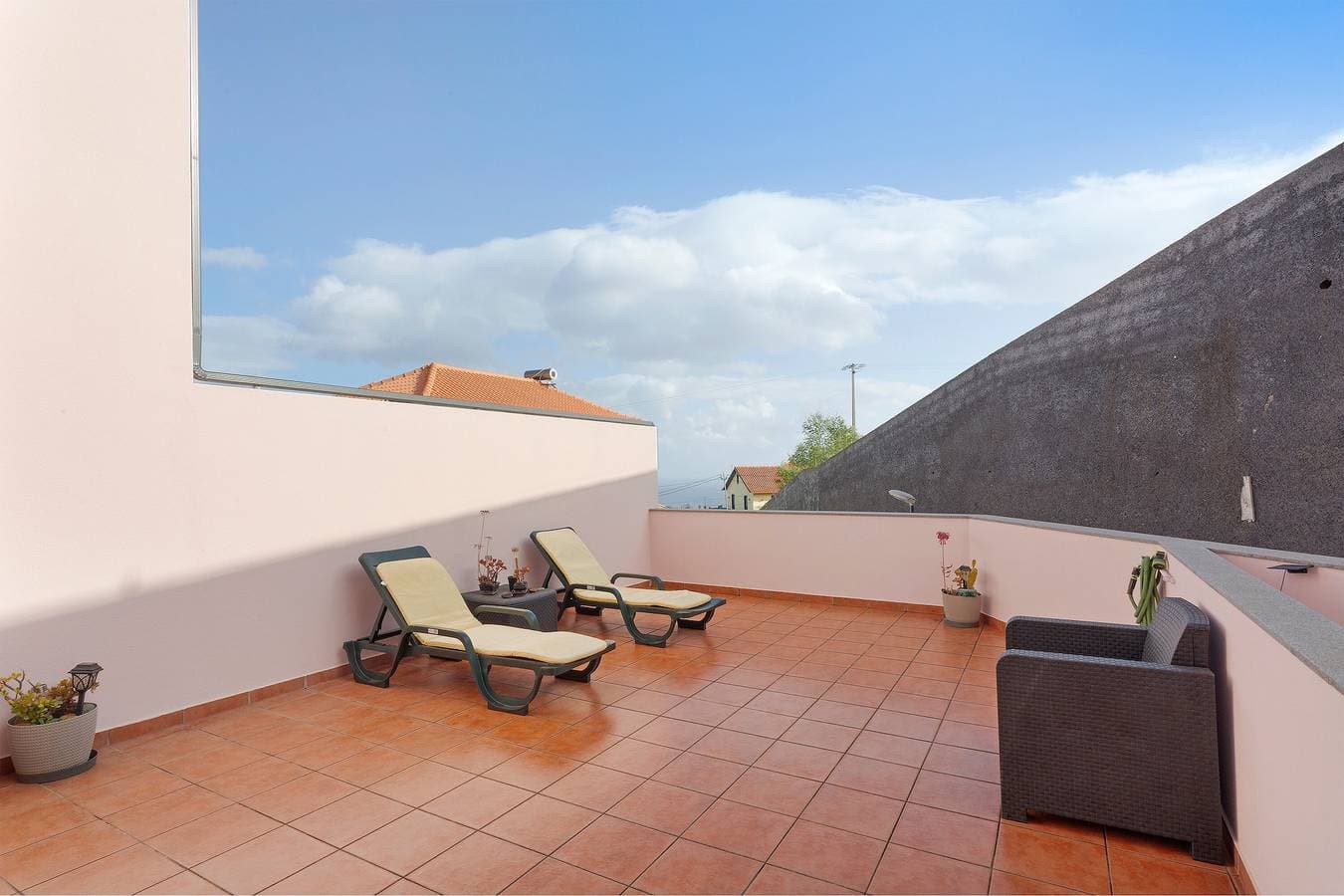 Foto 2 von 28: Ferienhaus "Moradia Casa Feliz" mit Privaten Terrassen und WLAN