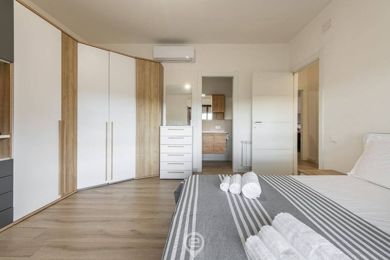 Foto 13 von 28: Ferienwohnung für 4 Personen mit Balkon/Terrasse