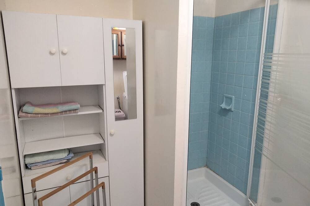 Foto 6 von 30: Villa Plan Aups Ste Baume Var, 7 Personen, ruhig, Raum