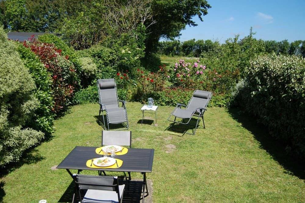 Foto 12 von 14: Charmantes Studio im Manor mit privatem Garten und WiFi