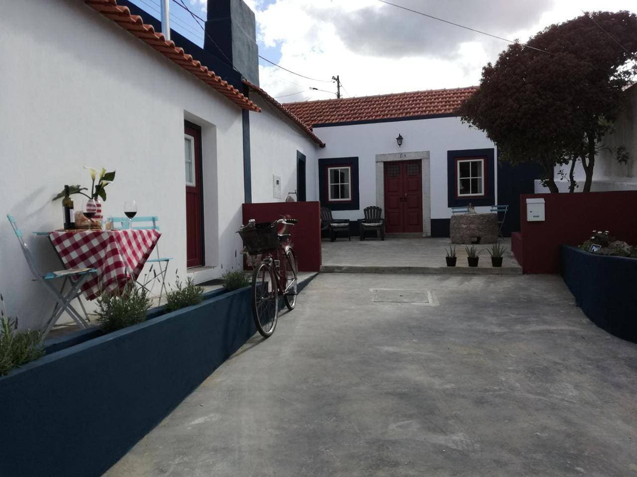 Foto 6 von 45: Two-Bedroom House