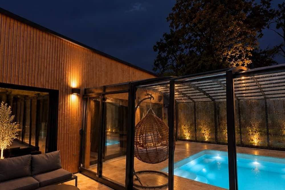 The Lézarium Private Suite & Spa | Heated pool at 30°C 1