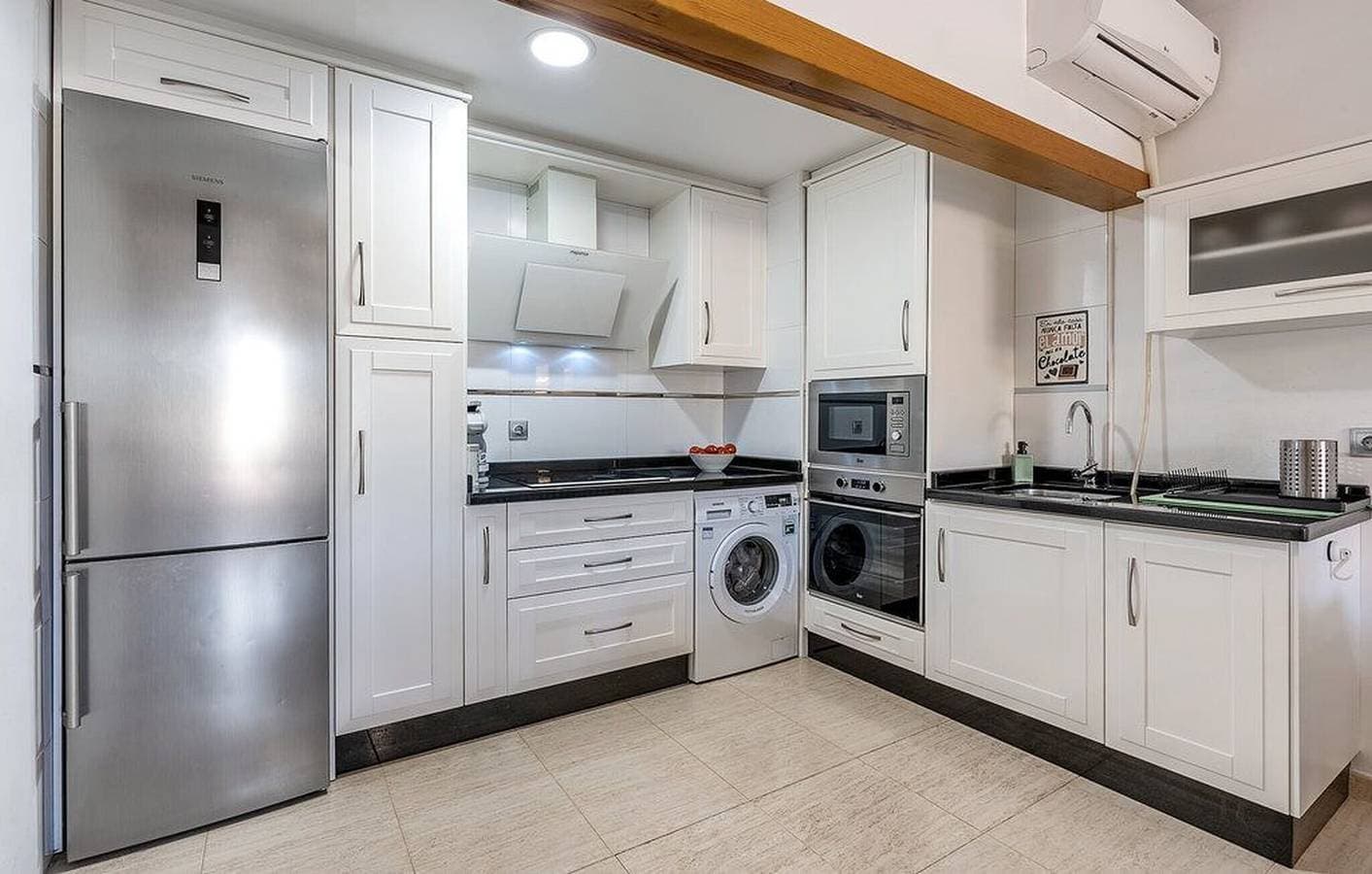 Foto 7 von 40: Ferienwohnung "El Toyo" mit Gemeinschaftspool, privaten Terrassen und WLAN