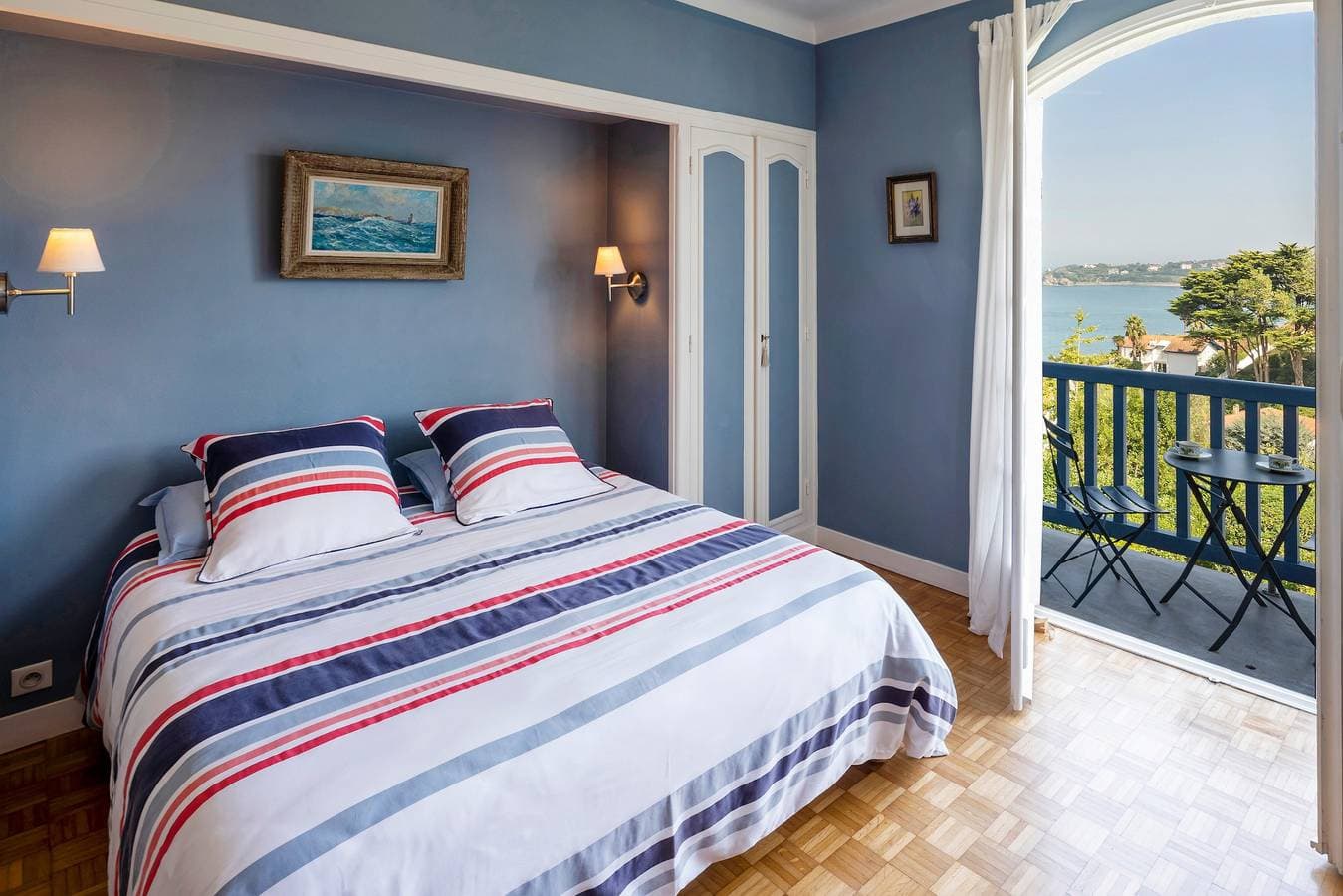Foto 4 von 17: Gästezimmer 'L'annexe - Chambre' mit Meerblick, Balkon und WLAN