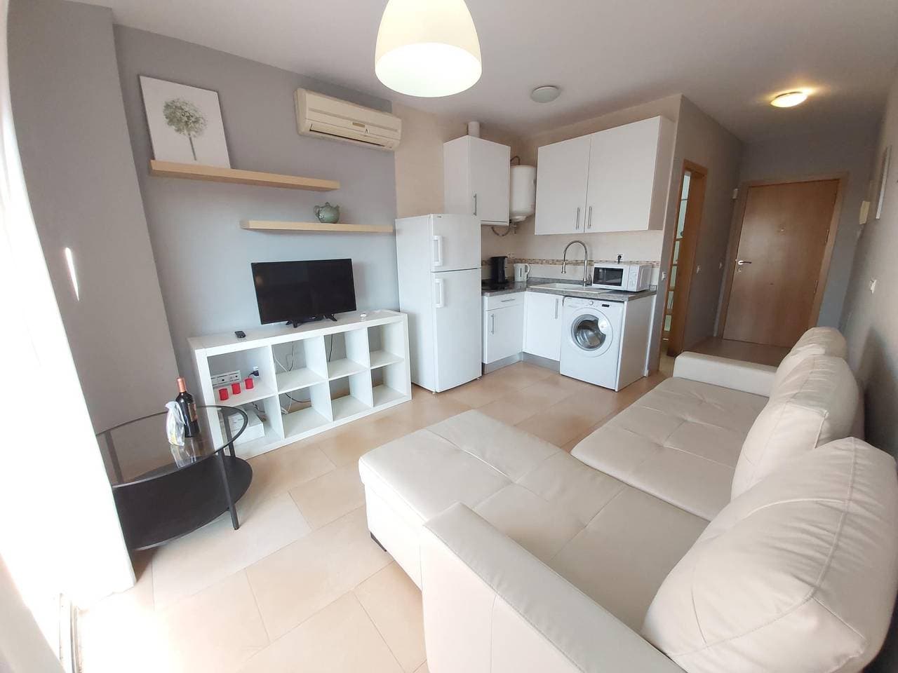 Foto 6 von 32: Ferienwohnung für 4 Personen mit Terrasse