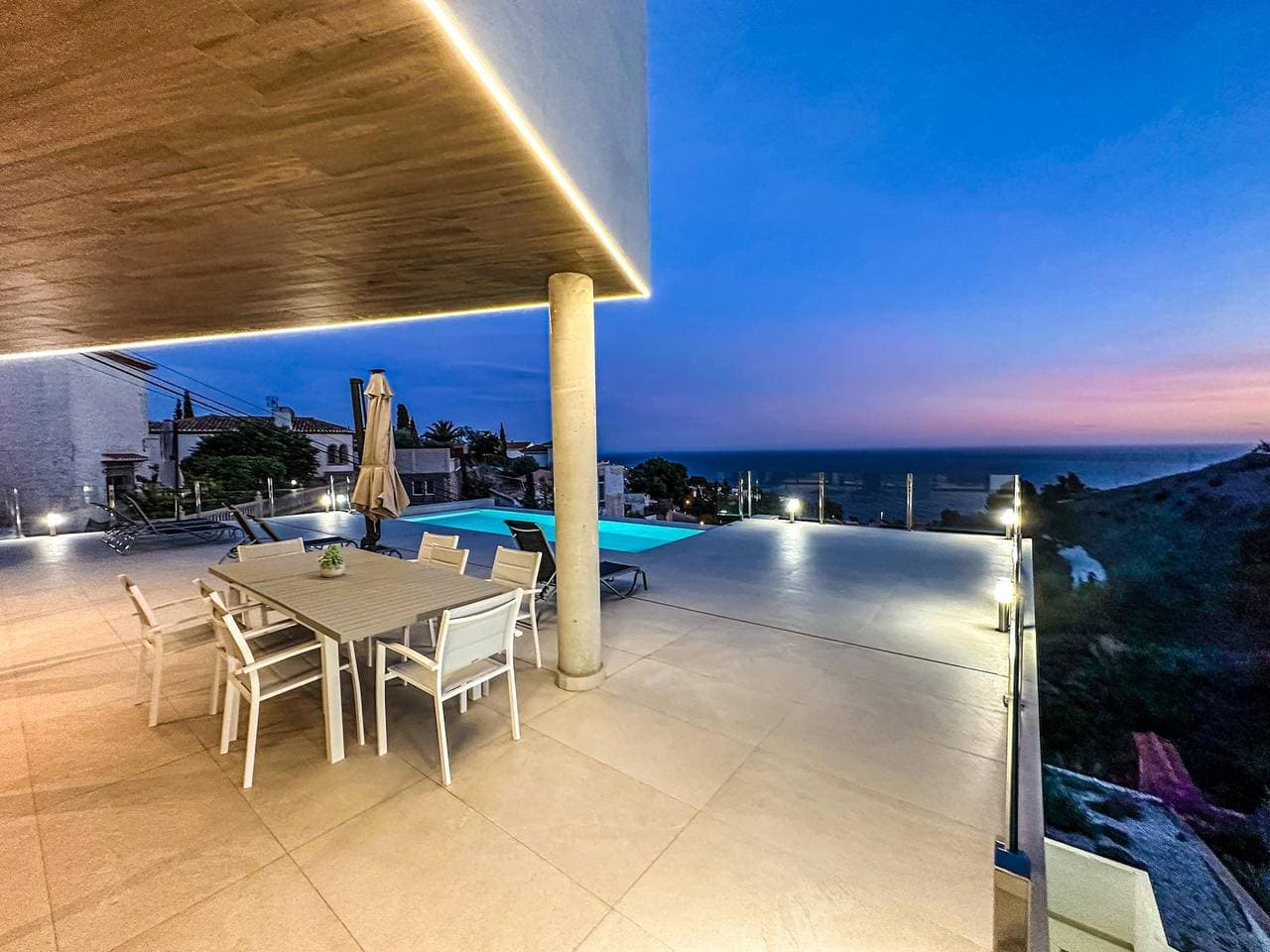 Foto 10 von 35: Villa mit Meerblick, beheiztem Pool und Jacuzzi