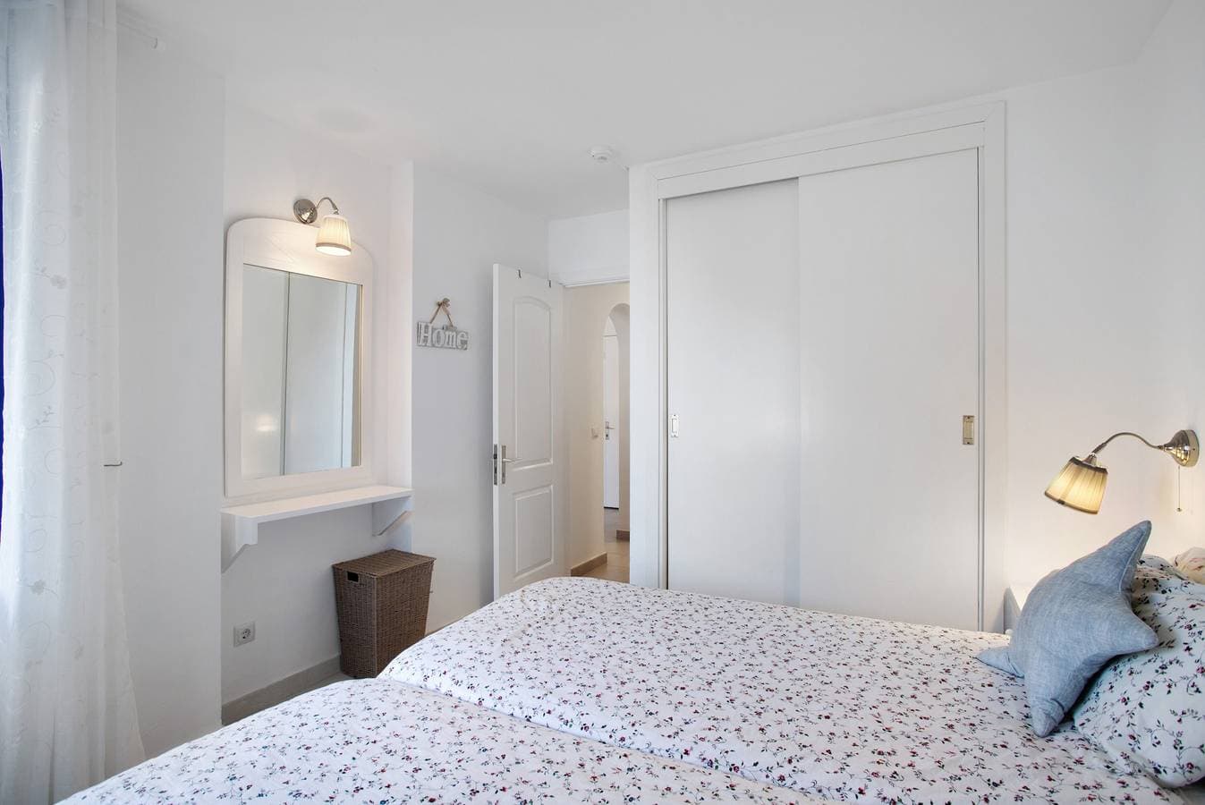 Foto 13 von 32: Ferienwohnung 'Views Of Sunsets' mit Meerblick, Gemeinschaftspool und WLAN