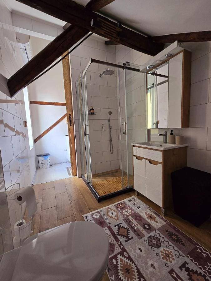 Foto 5 von 14: One-Bedroom Apartment