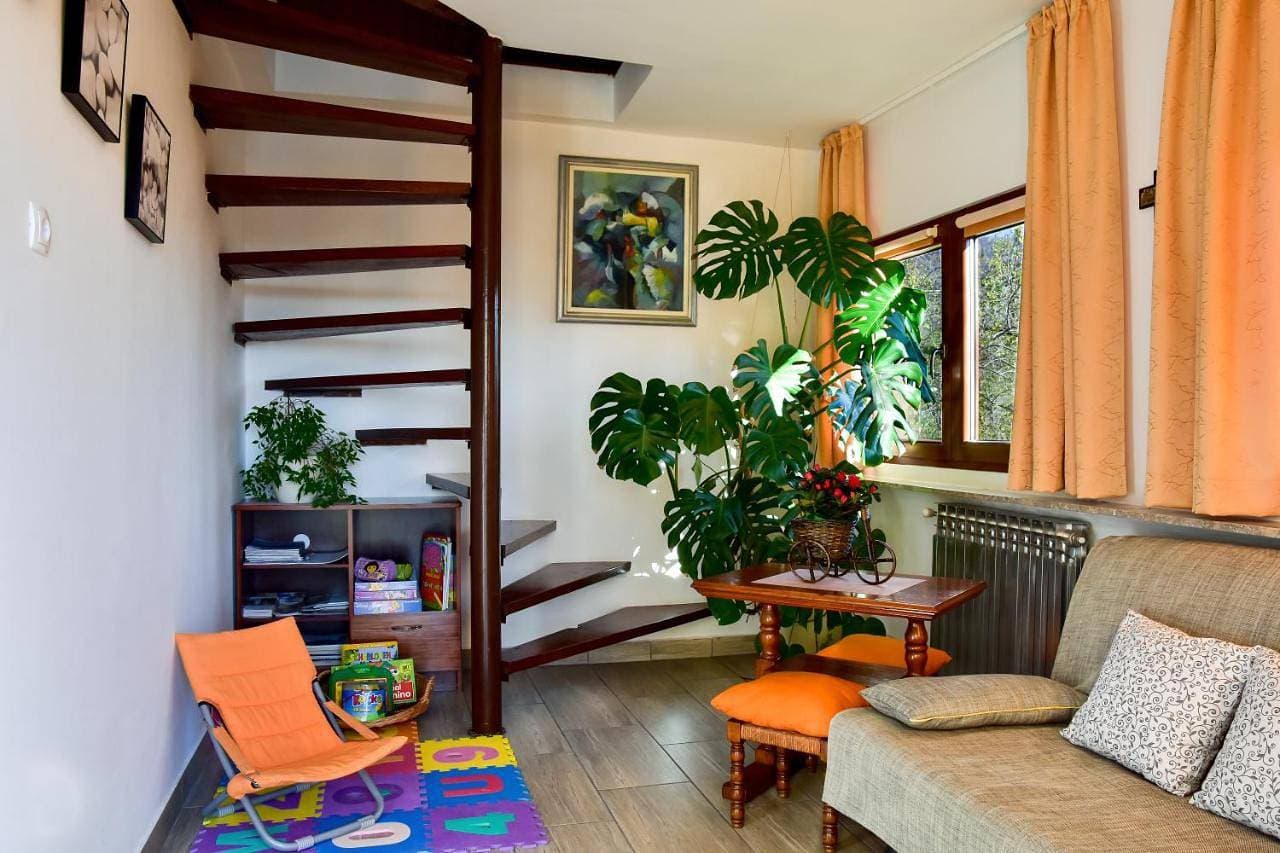 Foto 5 von 63: Two-Bedroom Apartment with Balcony
