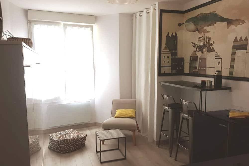 Studio in the heart of downtown 1