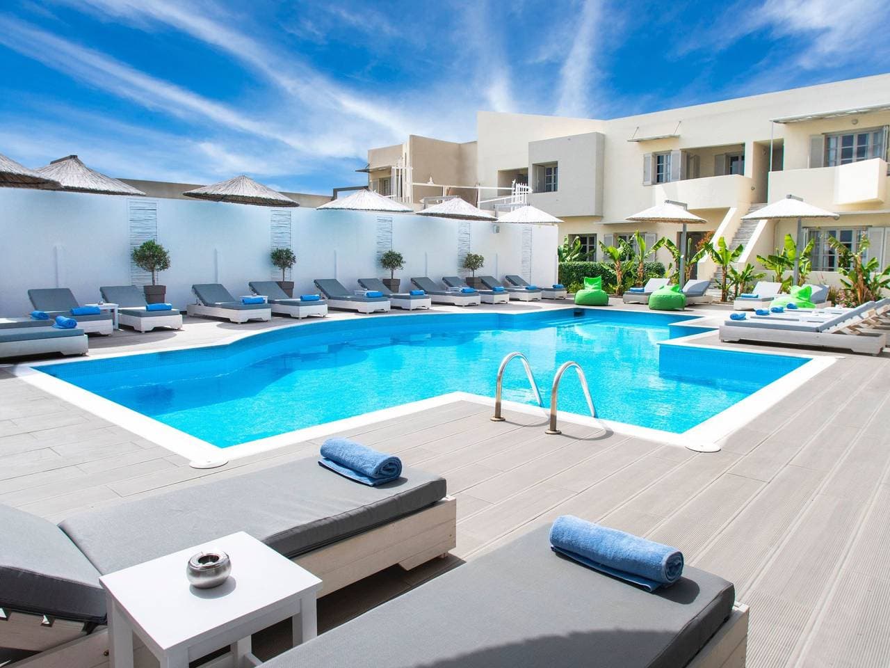 Foto 10 von 27: Elounda Garden Maxima Suite Beheiztes Schwimmbad