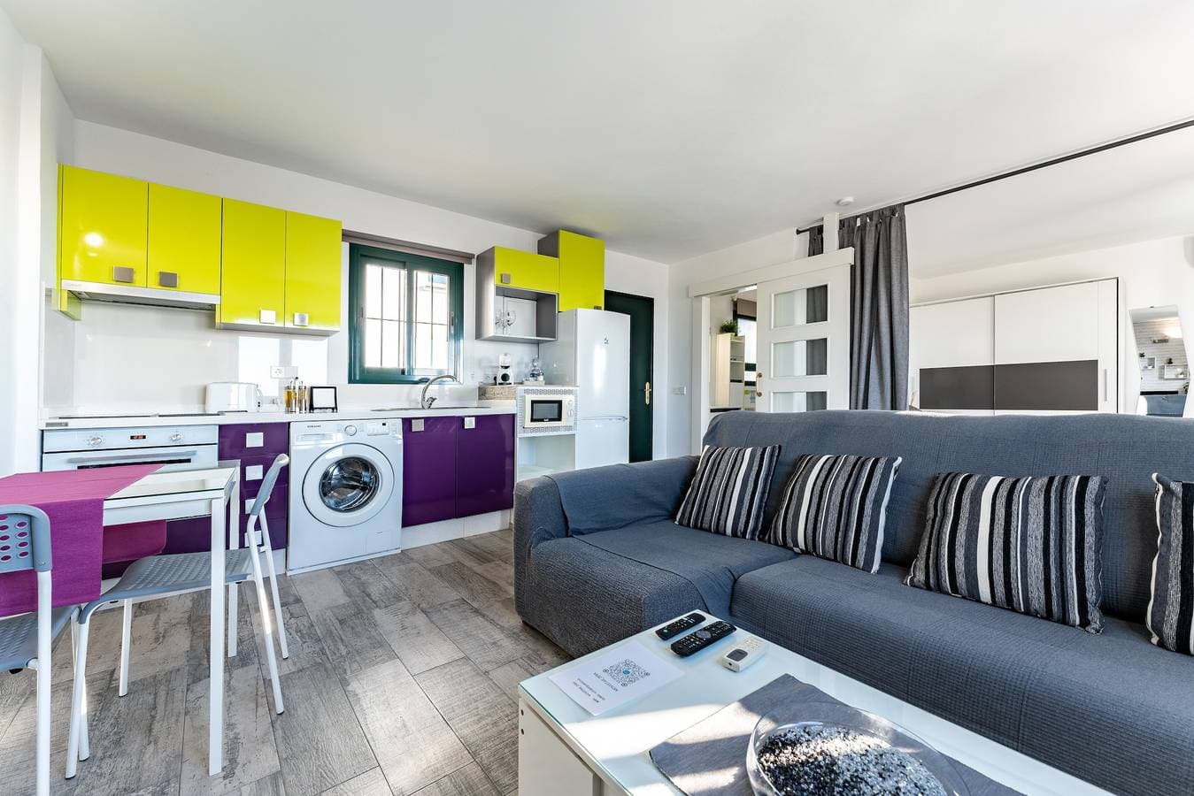 Foto 8 von 21: Ferienwohnung "Las Vistas" mit Meerblick, privater Terrasse und WLAN