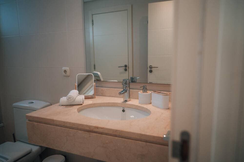 Foto 9 von 30: Frontline Golf Penthouse Alcazaba Lagoon - EHHouse