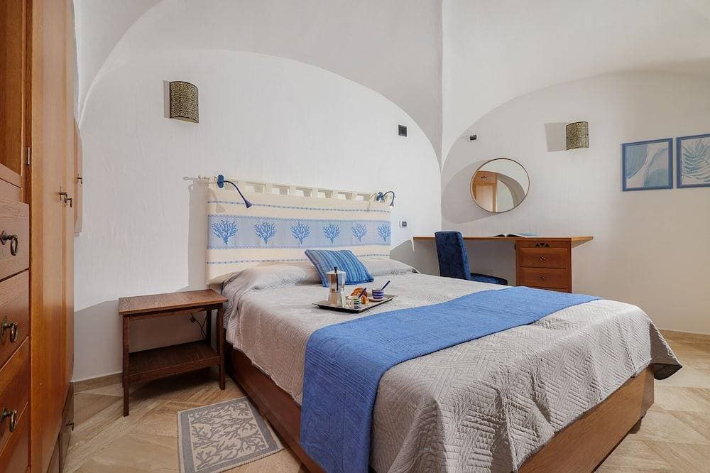 Foto 2 von 30: Azzurra apartment with pool access - Villaggio Sherden Golfo Aranci