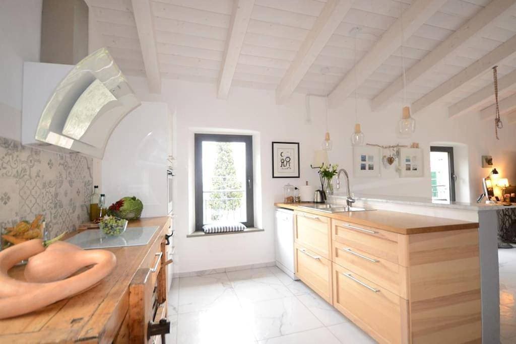 Foto 4 von 28: Two-Bedroom Villa