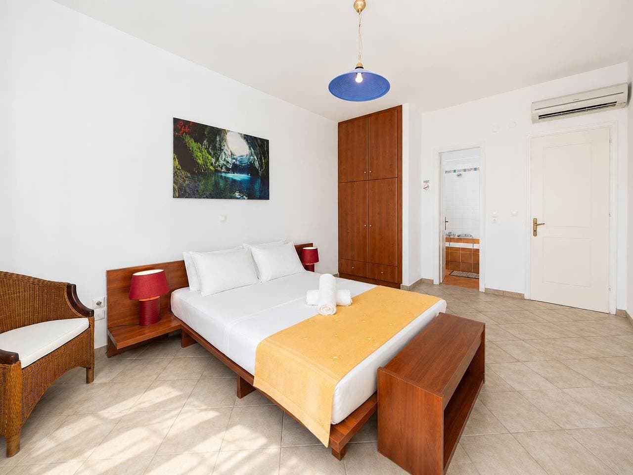 Foto 10 von 27: Villa für 6 Personen mit Balkon