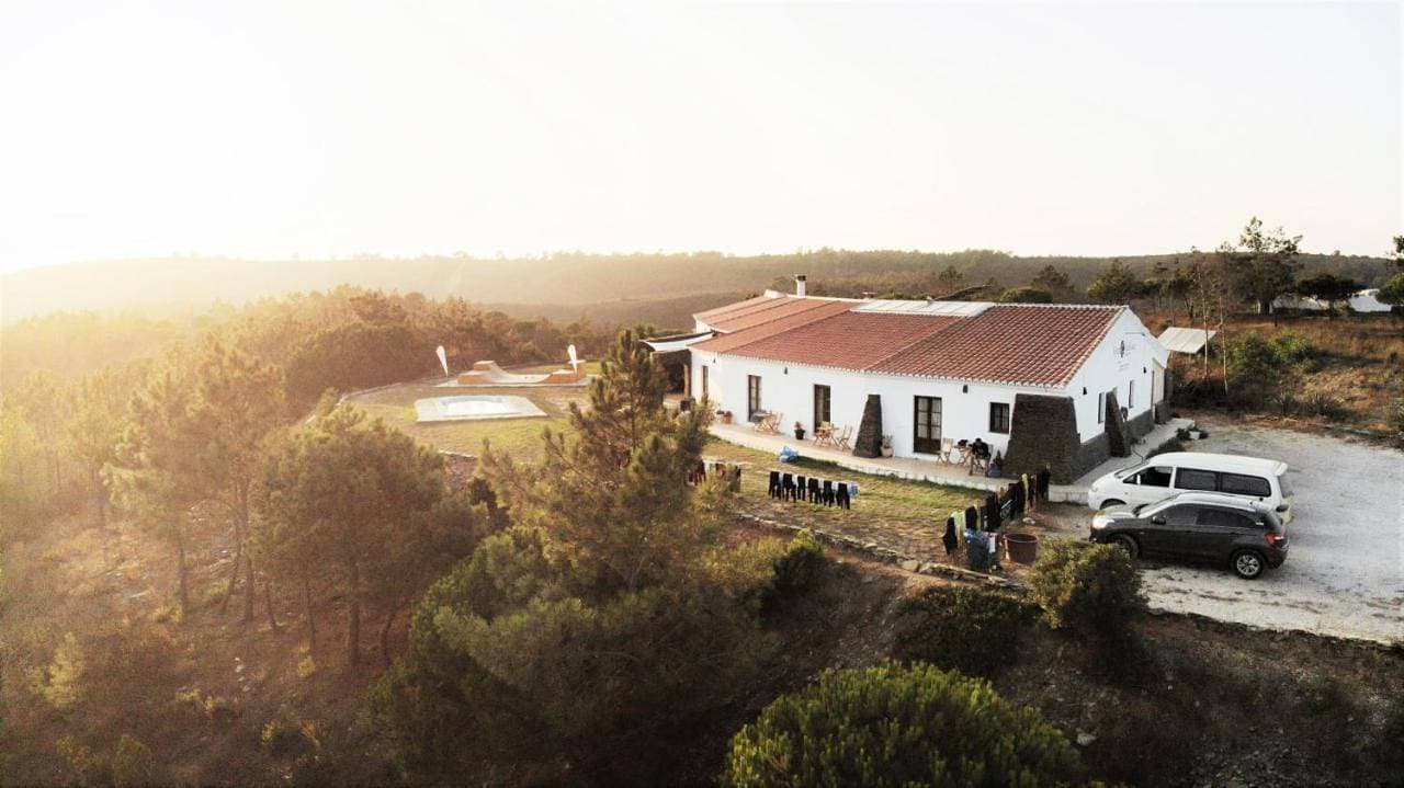 Russo Surf Resort - Vale Figueiras 1