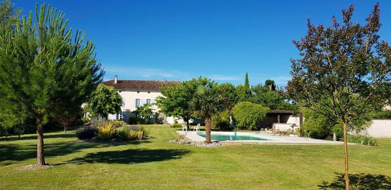 Villa charmante à Saint-Palais-du-Né avec piscine privée 1