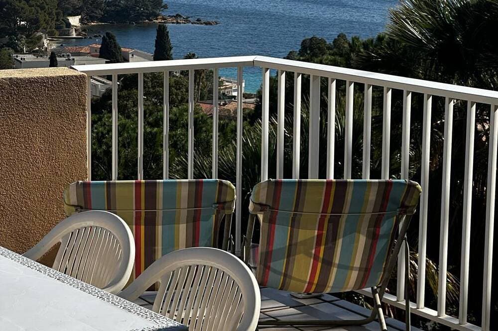 Foto 11 von 13: Apartment n°2 near the beach - sea view + terrace