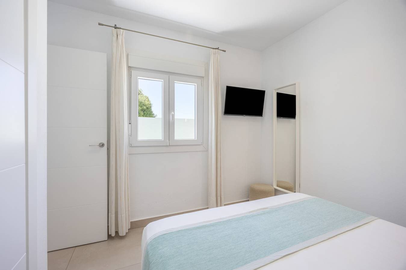 Foto 13 von 26: Casita Meraki 3 mit beheiztem Innenpool, Garten, Terrasse und WLAN