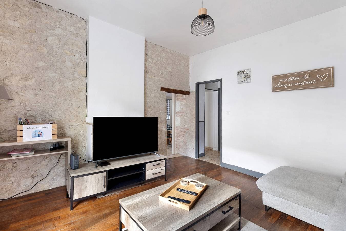 Foto 3 von 31: Ferienhaus 'Gîte Le Rabelais' mit privatem Pool, Terrasse und WLAN